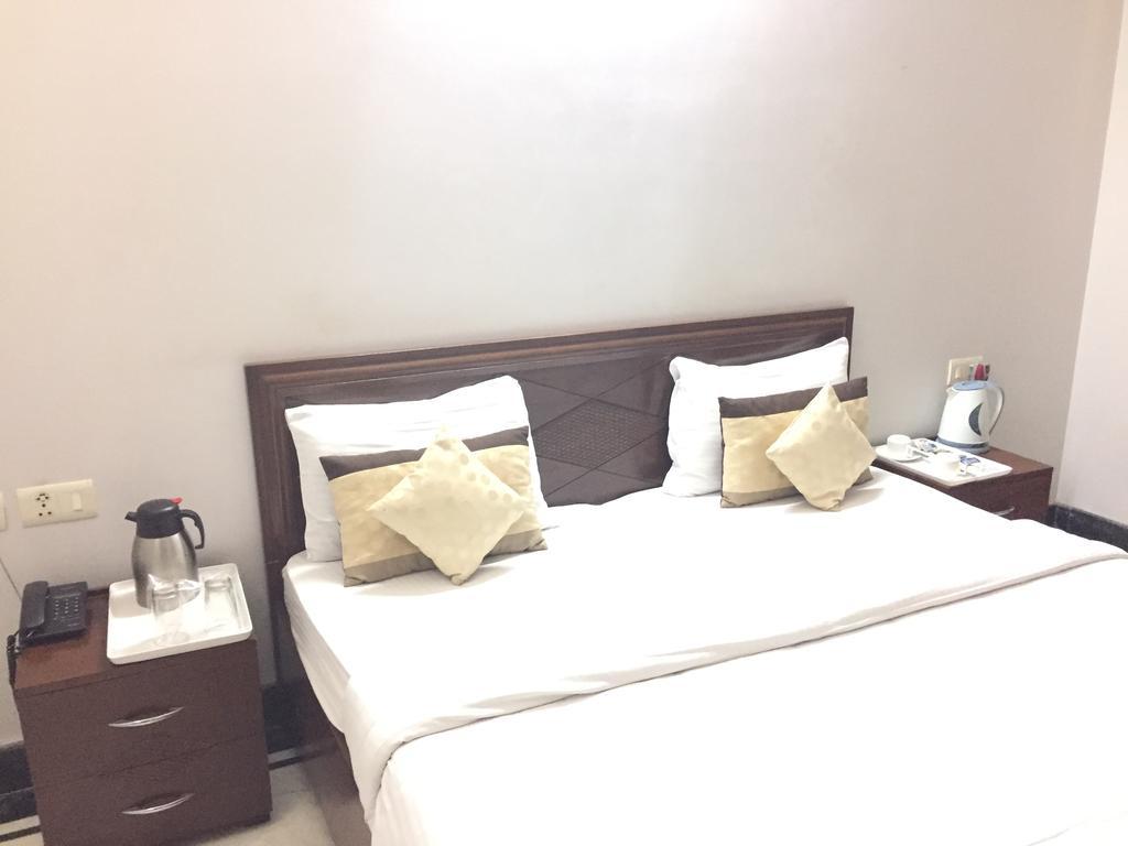 Angel Nri B&B Greater Noida Exterior foto